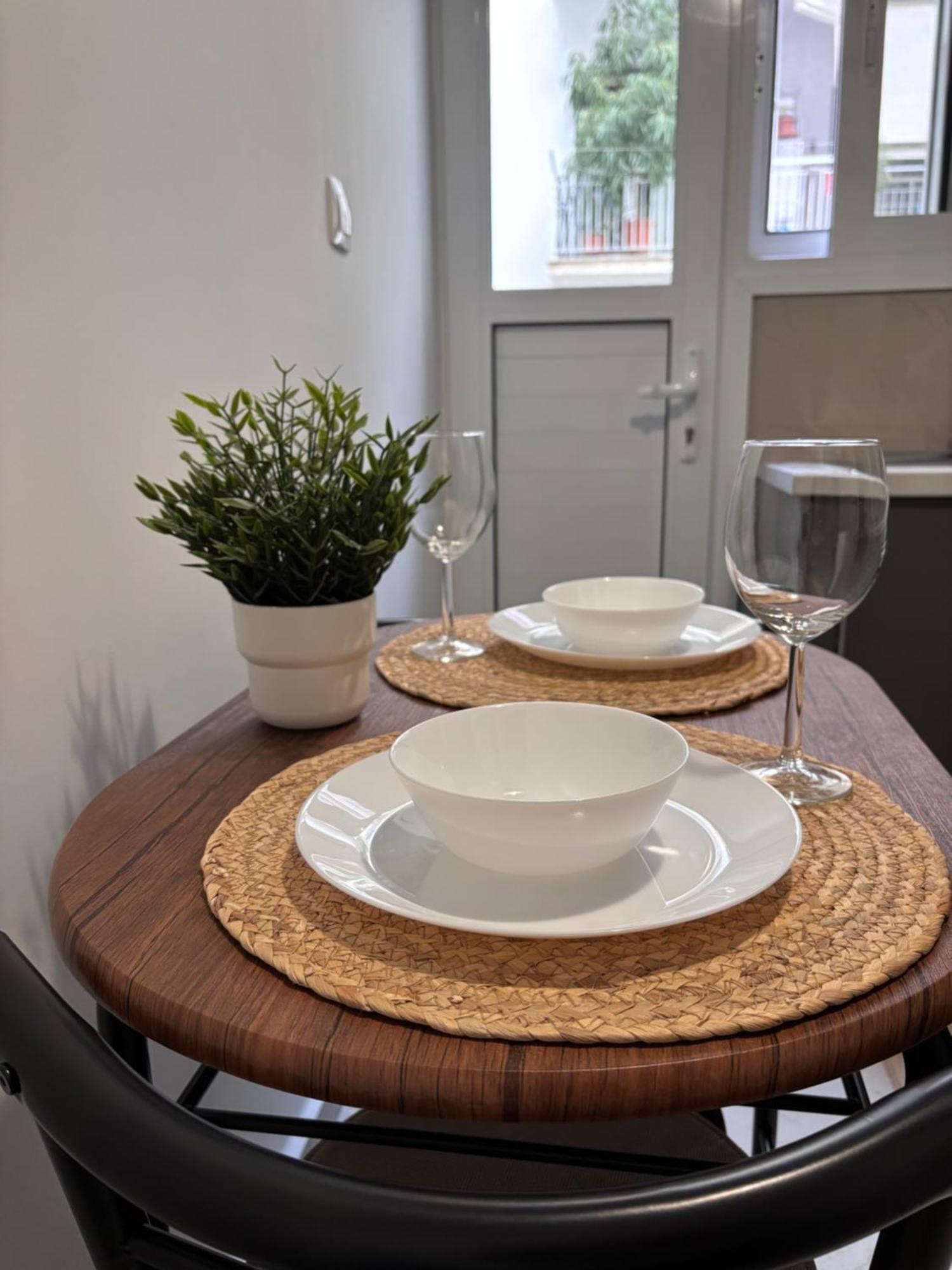 Cozy Apartment In The Heart Of Афины Экстерьер фото